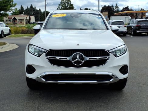 Certified 2025 Mercedes-Benz GLC 350e 4MATIC image 9
