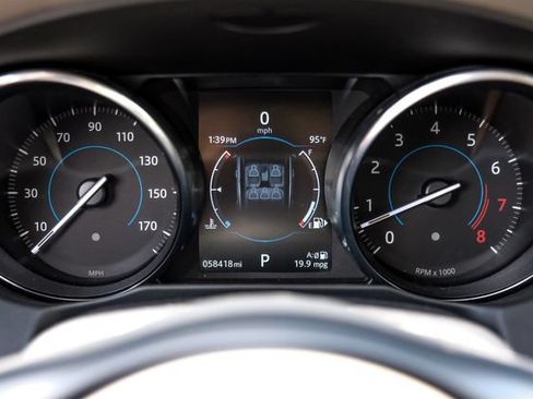 Used 2016 Jaguar XF Prestige RWD image 22