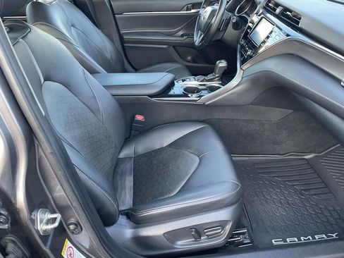 Used 2018 Toyota Camry XSE image 48