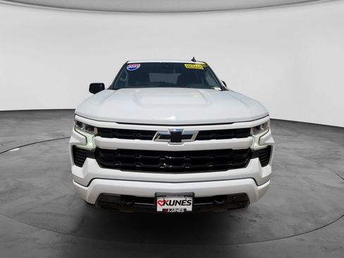 Used 2023 Chevrolet Silverado 1500 RST w/ Z71 Off-Road Package AWD/4WD image 4