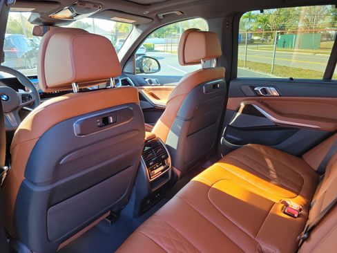 New 2026 BMW X5 xDrive40i w/ Executive Package image 9