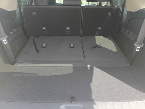 New 2026 Nissan Pathfinder SV image 8