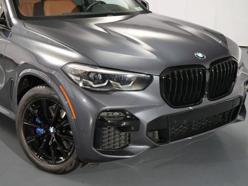 Used 2022 BMW X5 xDrive40i w/ M Sport Package AWD/4WD image 10