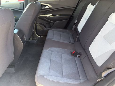 Used 2024 Chevrolet Trax LS w/ LS Convenience Package FWD image 20