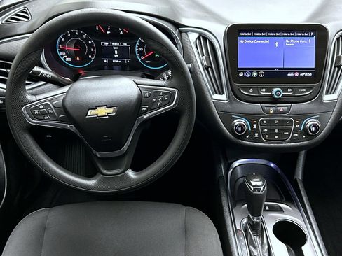 Used 2020 Chevrolet Malibu LT image 13