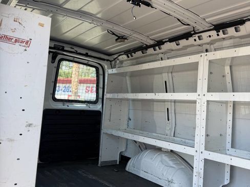 Used 2020 Chevrolet Express 2500 w/ Driver Convenience Package RWD image 7