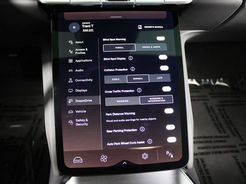 Used 2024 Lucid Air Touring image 23