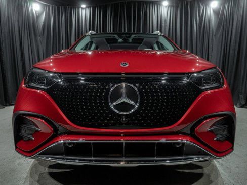 New 2026 Mercedes-Benz EQE 320 4MATIC SUV image 2