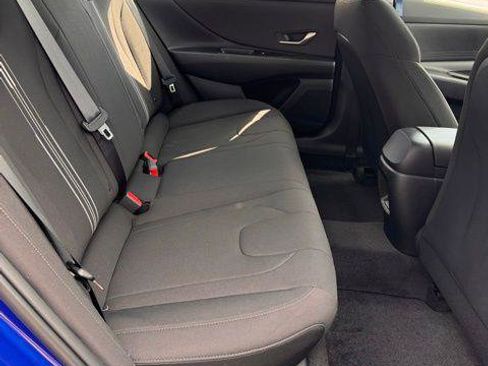New 2024 Hyundai Elantra SEL image 13