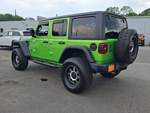 Used 2018 Jeep Wrangler Unlimited Rubicon AWD/4WD image 4