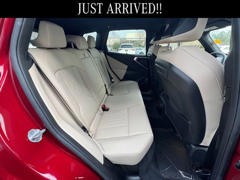 Used 2025 BMW X3 xDrive30i w/ Premium Package image 11
