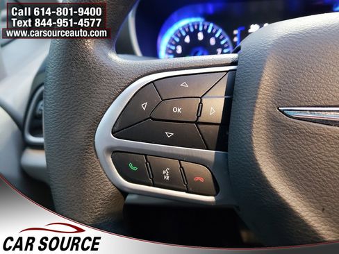 Used 2018 Chrysler Pacifica Touring Plus image 14