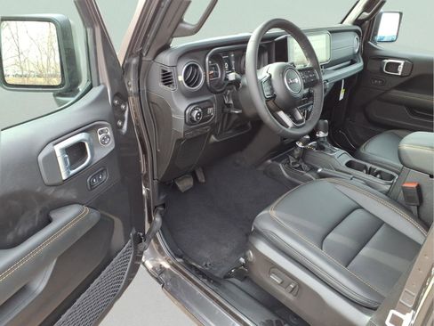 New 2026 Jeep Gladiator Sport AWD/4WD image 10