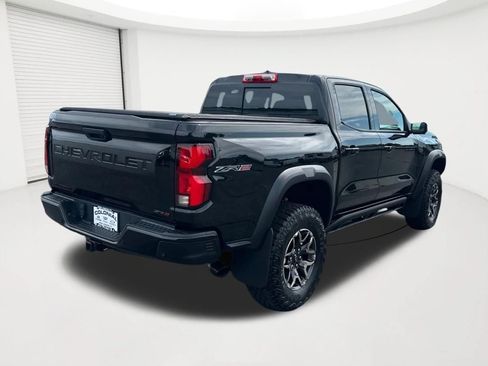 Used 2023 Chevrolet Colorado ZR2 w/ ZR2 Convenience Package III AWD/4WD image 5