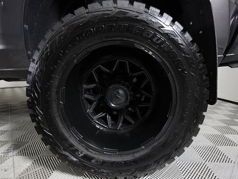 Used 2025 RAM 3500 Laramie w/ Night Edition image 46