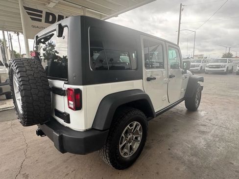 Used 2016 Jeep Wrangler Unlimited Rubicon w/ Max Tow Package image 25