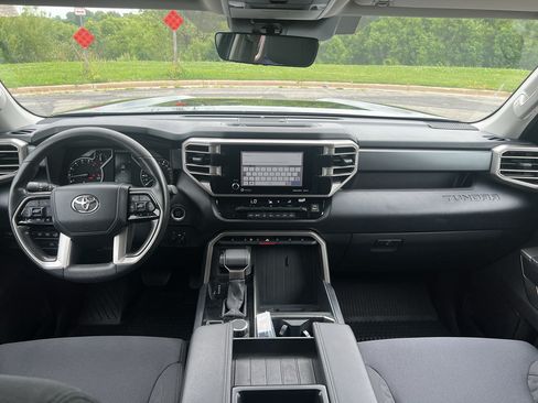 Used 2023 Toyota Tundra SR5 w/ SR5 Convenience Package AWD/4WD image 18
