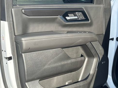 Used 2026 GMC Yukon Elevation w/ LPO, Floor Liner Package RWD image 14
