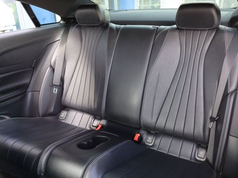 Used 2018 Mercedes-Benz E 400 4MATIC Coupe w/ Premium 2 Package image 10