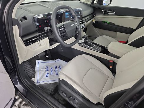 New 2026 Kia Sportage EX w/ EX Panorama Roof Package image 11