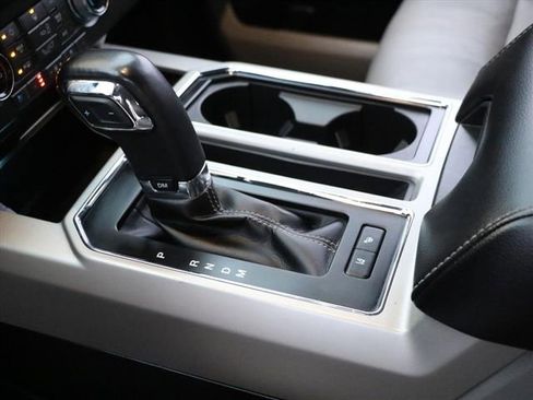 Used 2020 Ford F150 Lariat w/ Equipment Group 502A Luxury image 29