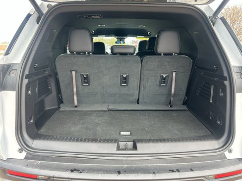 Certified 2025 Chevrolet Traverse LT image 12