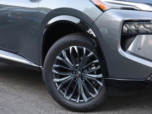 New 2026 Nissan Rogue Platinum AWD/4WD image 3
