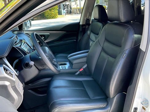 Used 2024 Nissan Murano SV w/ SV Midnight Edition Package FWD image 8