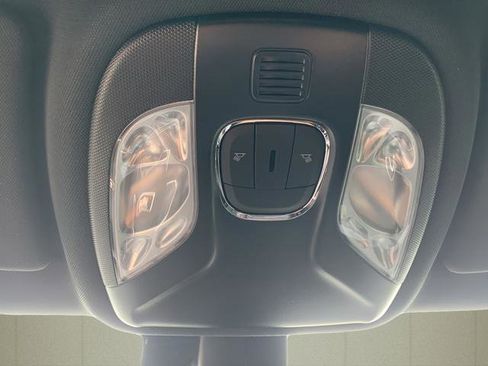 New 2026 Jeep Compass Latitude image 36