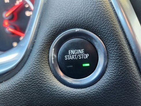 Used 2022 Chevrolet Traverse High Country image 8