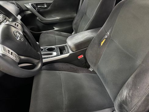 Used 2013 Nissan Altima 2.5 S FWD image 11