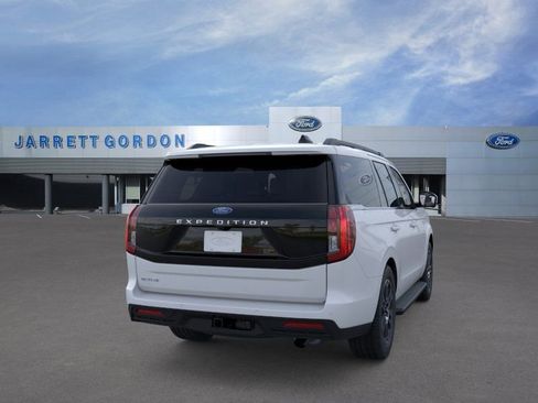 New 2026 Ford Expedition Active RWD image 8