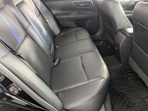 Used 2018 Nissan Altima 2.5 SR w/ SR Special Edition image 30