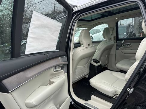 New 2026 Volvo XC90 T8 Ultra image 16