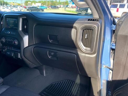 Certified 2024 Chevrolet Silverado 1500 Custom image 17