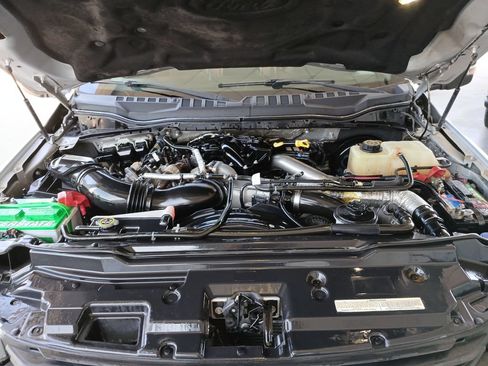 Used 2017 Ford F250 XL w/ Power Equipment Group AWD/4WD image 31