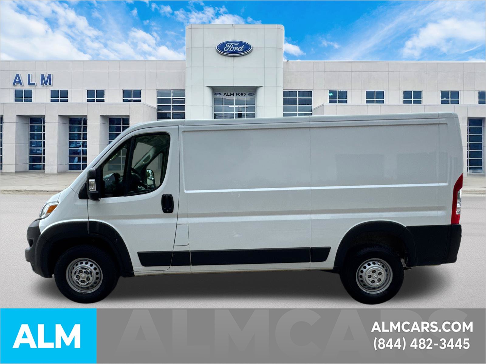 Used 2025 RAM ProMaster 2500 w/ Convenience Group FWD image 9