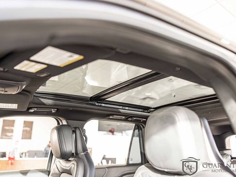 Used 2024 Lincoln Navigator L Reserve image 20