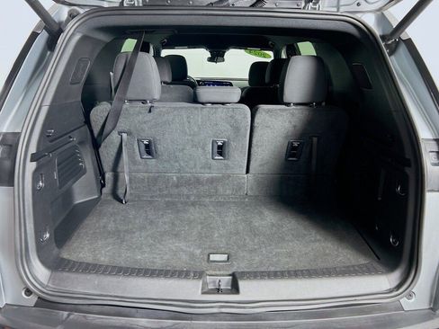 Certified 2024 Chevrolet Traverse LT image 24
