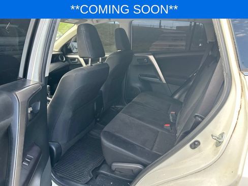 Used 2017 Toyota RAV4 LE FWD image 13
