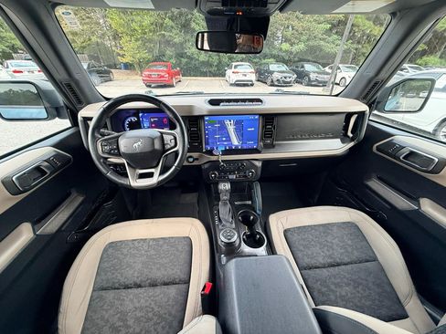 Used 2023 Ford Bronco Wildtrak AWD/4WD image 2