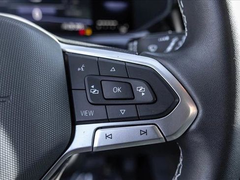 Used 2022 Volkswagen Taos SE image 14