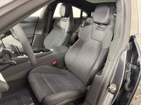 New 2026 Audi S e-tron GT Prestige image 10