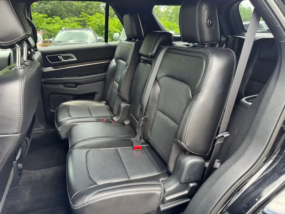 Used 2017 Ford Explorer Limited AWD/4WD image 13