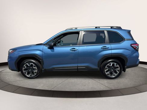 Certified 2025 Subaru Forester Premium AWD/4WD image 5