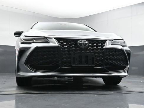 Used 2019 Toyota Avalon Touring image 33
