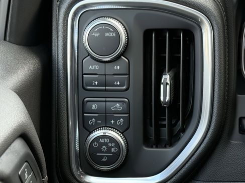 Used 2020 GMC Sierra 1500 Denali w/ Denali Premium Package image 22