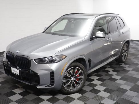 Certified 2026 BMW X5 xDrive40i w/ M Sport Package AWD/4WD image 2
