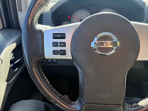 Used 2018 Nissan Frontier PRO-4X image 19