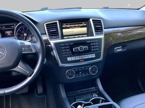 Used 2015 Mercedes-Benz ML 350 4MATIC image 7